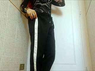 My step sister's veiled ass gets worshipped intensely