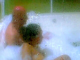 preview of cum into my jacuzzi with agarabas and olpr