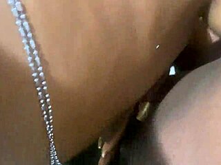 i cant resist watching two lesbian so i had to join