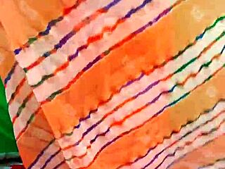 Indian Bhabhi Changes Saree Secretly.