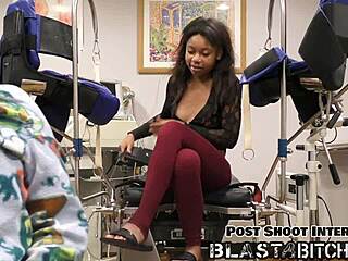 minnie rose's face gets blasted with cum after that blowjob, huh?