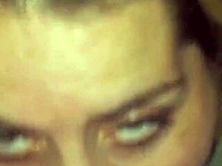 Rico mañanero y chupada de cabeza que le doy a esa verga negra, ¡qué rico!