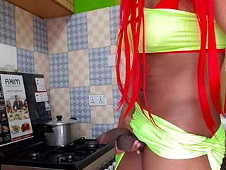 asian shemale in the kitchen, so hot 😈