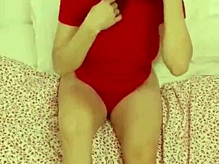 Colombian Mother-In-Law Seduced in Bed While Girlfriend Works