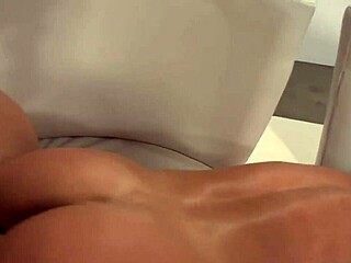 Cougar milf wife gets hardfucked roughly to orgasm in wet pussy! 😈💦