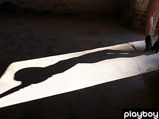 Katie Jean Strips Outdoors, Cooling Her Body in the Sun