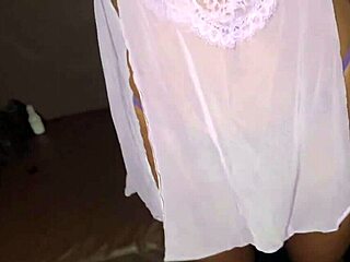 minha esposa finalmente liberou o cuzinho no swing para o grupo