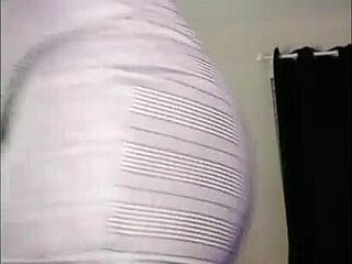 sexy fat ass dancing in fishnets 😏