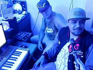 De Cantar En Los Buses A Creador De Master Compositor Y Cantante