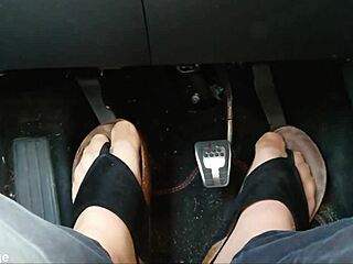 Nylon-clad feet with toe separators tease seductively in the car