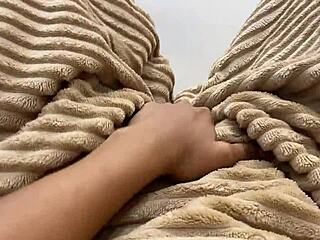 tired of being alone, i fuck my tight horny pussy