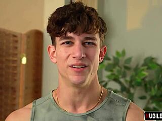 does little stepsis jade maris get doggystyle?