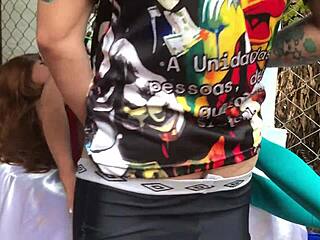 she lied to give the ass and took the arm in the ass with sex toy and sex doll.