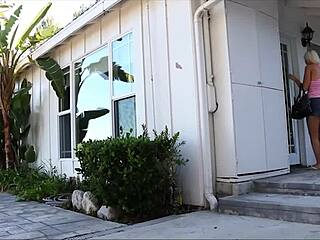 blonde sluts learns her lesson after being fucked by hot milf 😈