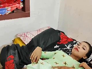 Best Threesome Sex - Seeing Komal and Neha Alone, They Got Furious Fuck