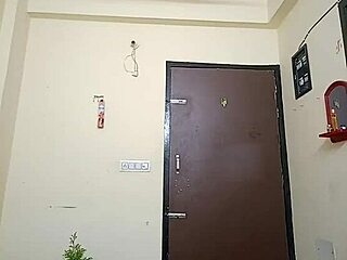 indian hot and sexy baby showing her hot tits and pussy️ hot wet pussy️️