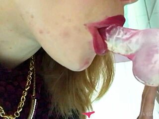 Violette des Étoiles Gives Sloppy Blowjob to Suction Dildo!