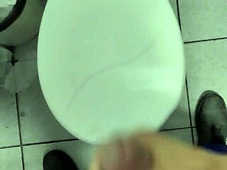 masturbating at work feels so good