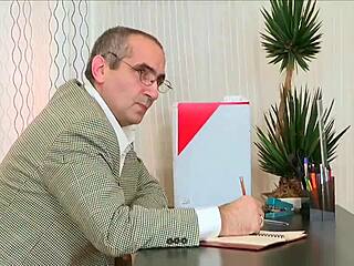 Mad teen gives crazy hardcore blowjob and fucks