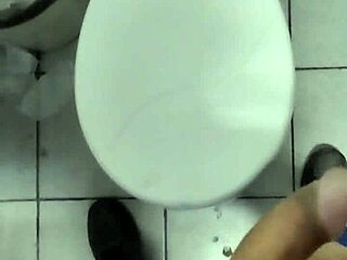 masturbating at work feels so good