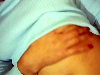 Colombian schoolgirl sends intimate video to her boyfriend