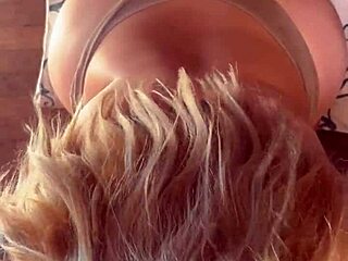 Enjoying Oral and Riding with Facial Finish