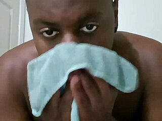 cleaning stretching and massaging my face while listening to remixes of they go both wayz