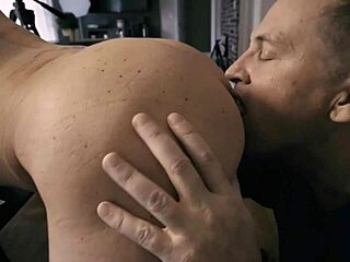 Insatiable mature cougar moans during intense anal fucking and squirting