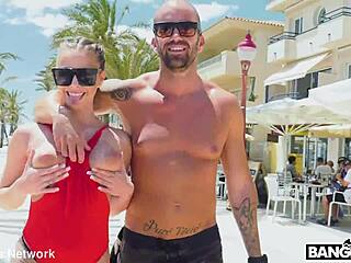 lyas risky sex on the bench