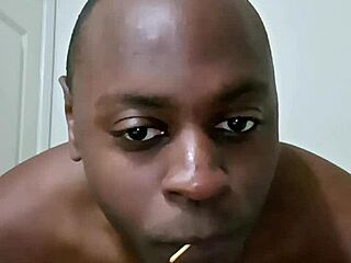 cleaning stretching and massaging my face while listening to remixes of they go both wayz