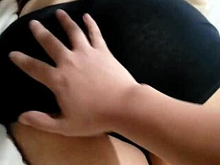 Doña Mary in mini shorts at the gym