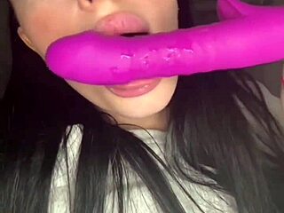 British Exchange Student Masturbates To Orgasm On Webcam!