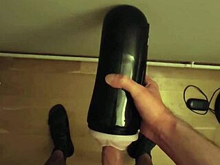 Follando mi fleshlight hasta que me corro