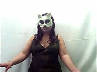 Getting ready for a livestream in a social network do you like my dress wanna see me live damaslatinasnet