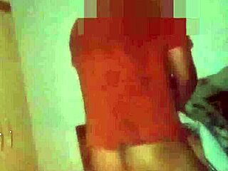 Puta metendo com dois com dupla penetra��o!