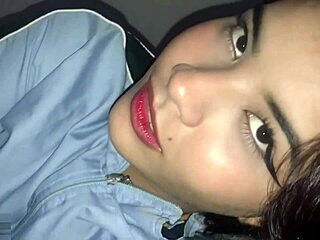 la cachonda de mi hermanastra enseñándome cómo follar a mi novia porno en español