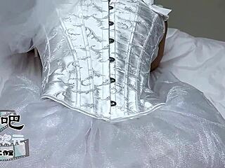 asian bride's last bareback blowjob and doggystyle fucking before wedding at pool