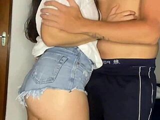 Debora Mendes Gives Intense Blowjob In Wellington