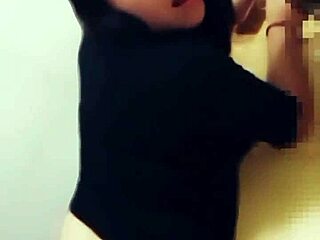 Ay papi as� dame como una putita penetrarme duro que quiero tu lechita