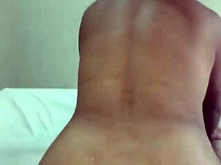 le gusta culear en esta posicion esta veterana madura que le encanta probar a todo momento