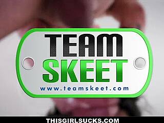 Teens mouth overflows with jizz after deepthroat