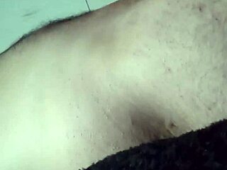 Mature woman's rich ass is amazing! 🍑