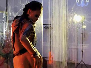 Rock star Monika Fox gets double penetration in shower 😍