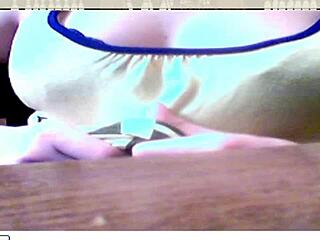 Free teen webcam girl in hot action