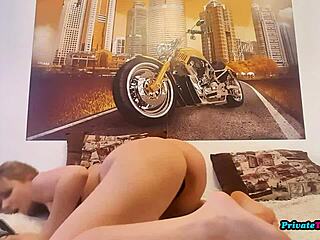 Horny MILF Slaps Ass in Lingerie and Vibes Pussy for Lover!