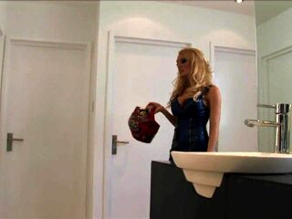 Slutty blonde milf stacey saran anal fucked by two big cocks