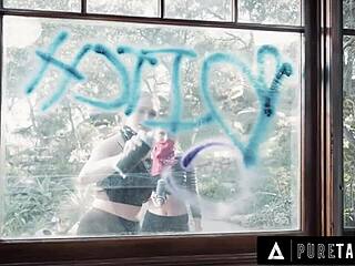 Paige Owens and Skylar Snow fuck in empty house