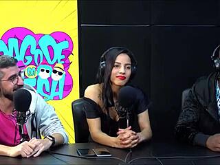 Essa safada morena fala putaria enquanto leva no cu do namorado 🇧🇷😏