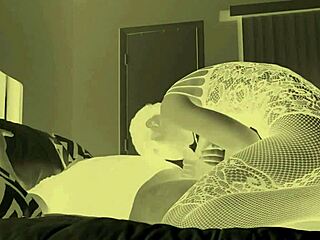 damn this ebony babe takes that creampie deep at night 🔥🍆💦