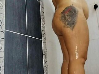 Chubby colombian teen squirts hard masturbating pussy in bathroom closeup